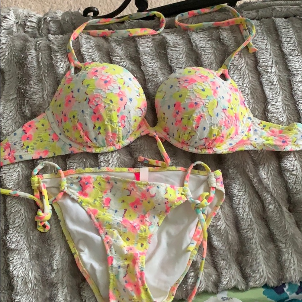 VS colorful bikini